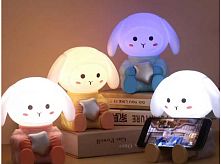 Нічник C 71572 "Зайчик космонавт", вбудований акумулятор, USB кабель, 4 режими підсвічування, висувні ніжки, підставка для телефону, в коробці, В