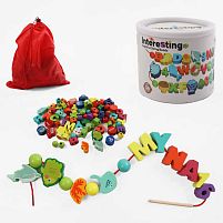 Шнурівка дерев'яна С 74425 фігурки з транспортом, дорожніми знаками, тваринами, літерами англійського алфавіту, геометричними фігурами, намистини