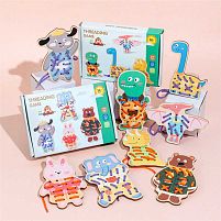 Шнурівка дерев'яна С 74564 4 дерев'яні тваринки з отворами, середня висота 14 см, кольорові шнурки, в коробці