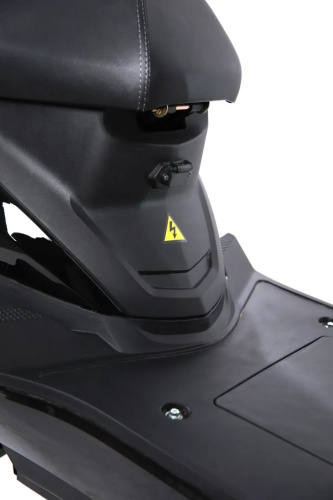 Електроскутер Aima Big Bull Black (колеса: Ø10", акб: 72V/32Ah/Lead-Acid, мотор: 1200W, пробіг на одному заряді до 65 км, до 50 км/год, чорний) фото 16