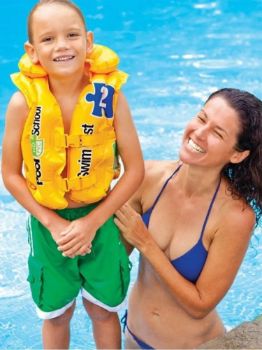 Дитячий надувний жилет «Pool School» Intex 58660 EU (жовтий, розміром 50х47 см.,до 30 кг., від 3 до 6 років)